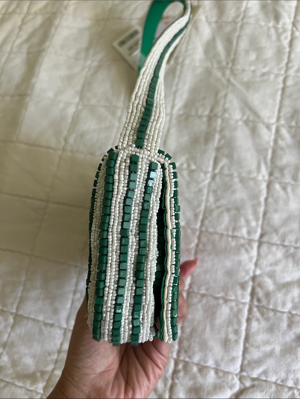 Made in India Tomato Beaded Bag - Picture 10 of 16
